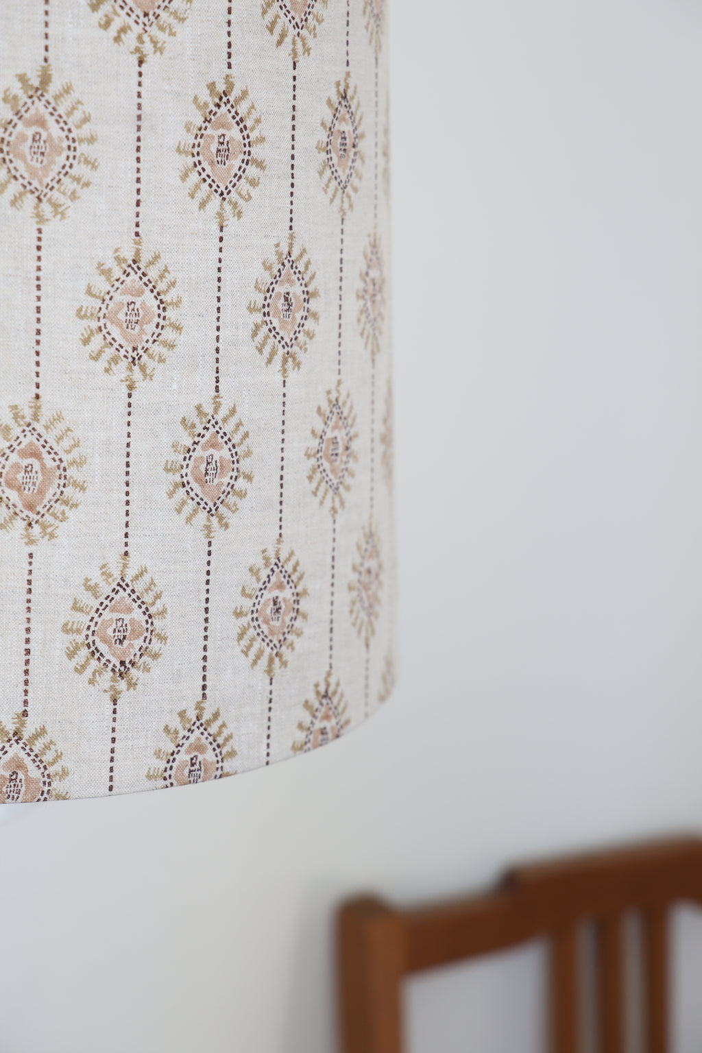 Walter G 'Bombay Shell Linen' medium empire lampshade