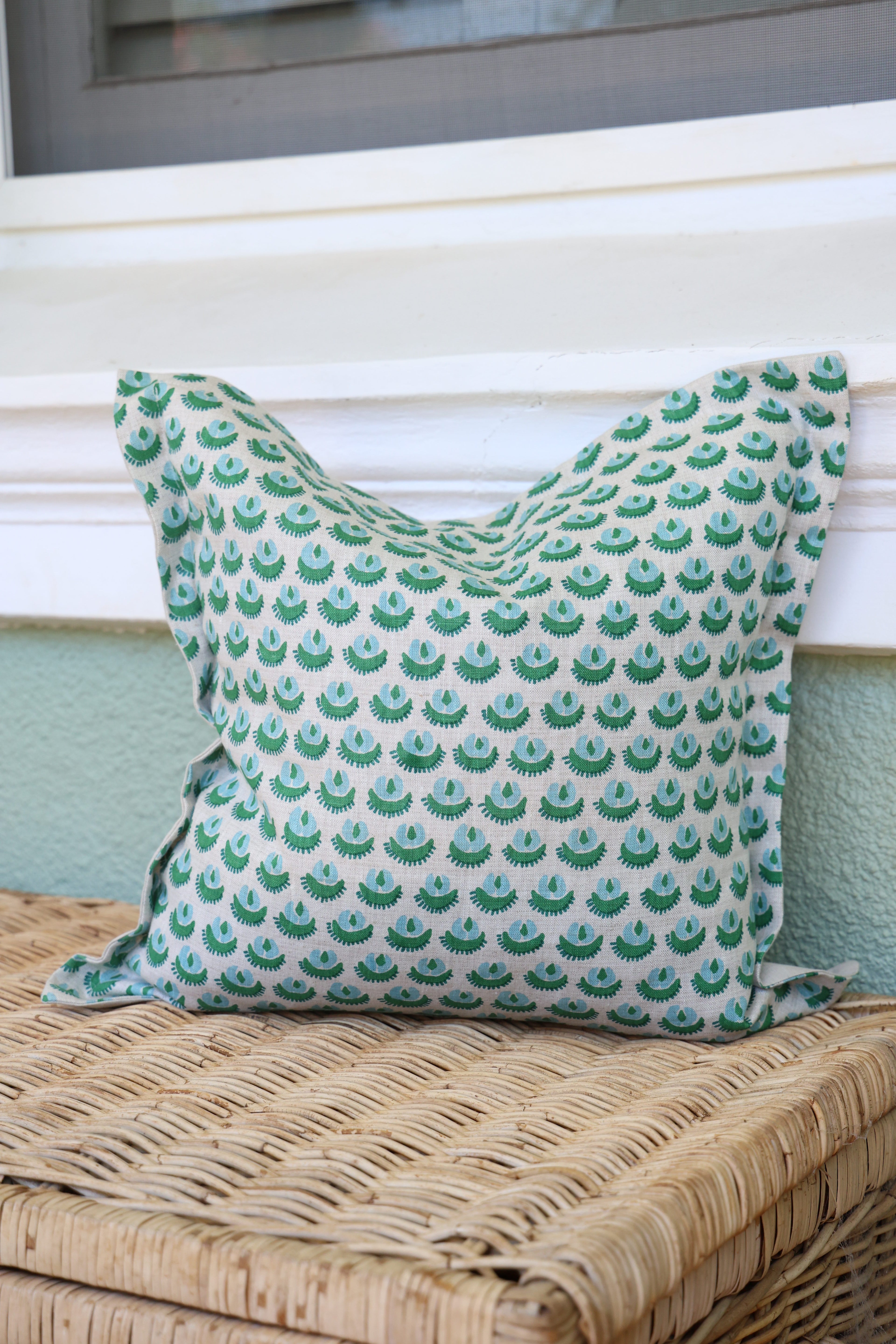 Walter G 'Cadiz Emerald linen' Cushion