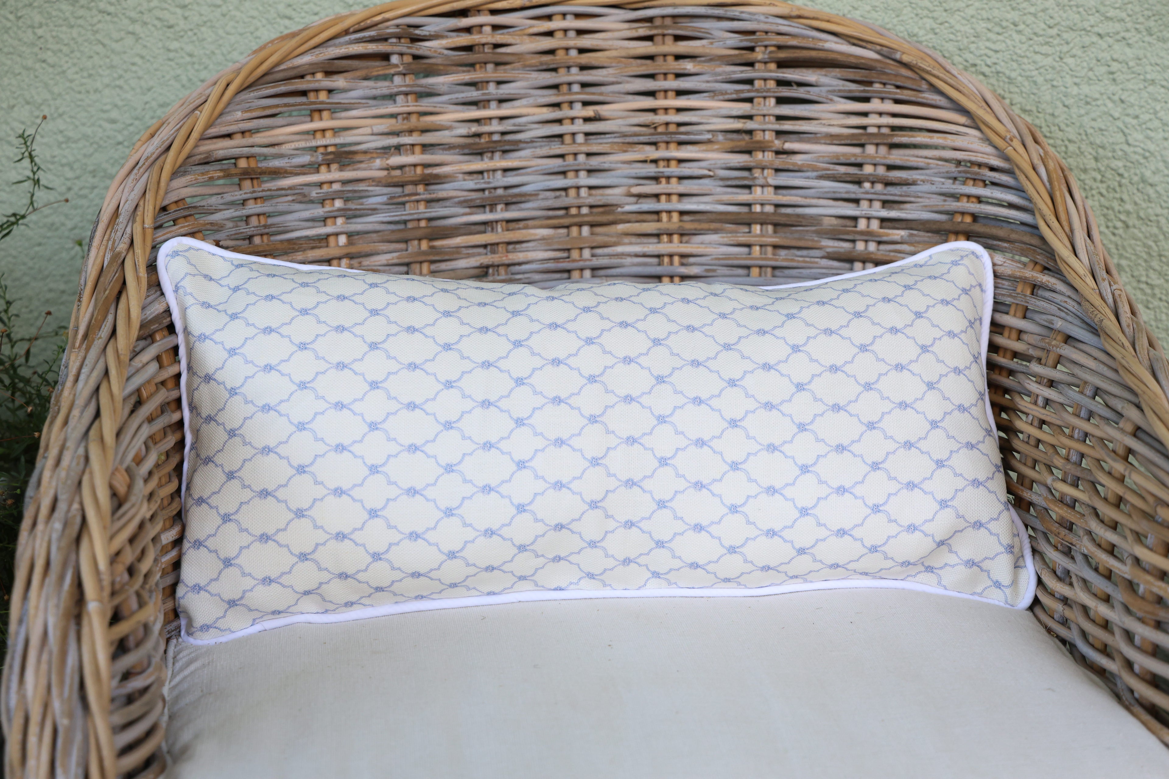 Ocre Designs 'Delft blue mini lattice linen' cushion