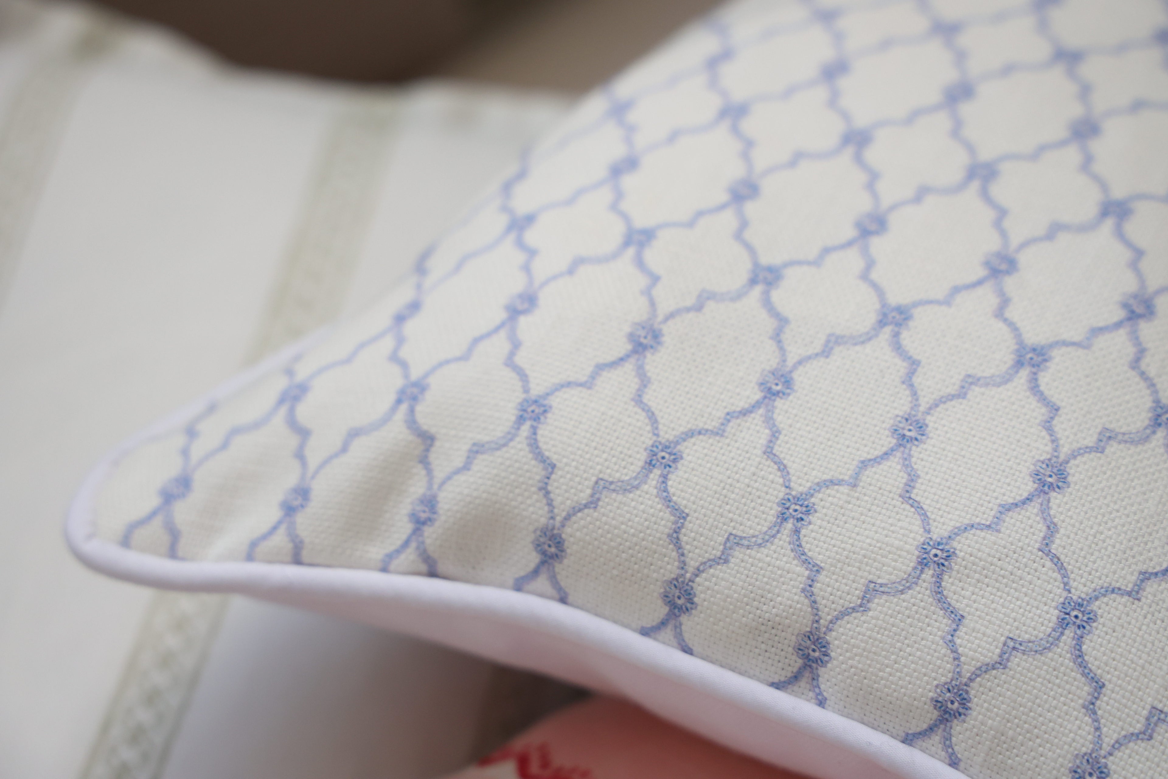 Ocre Designs 'Delft blue mini lattice linen' cushion