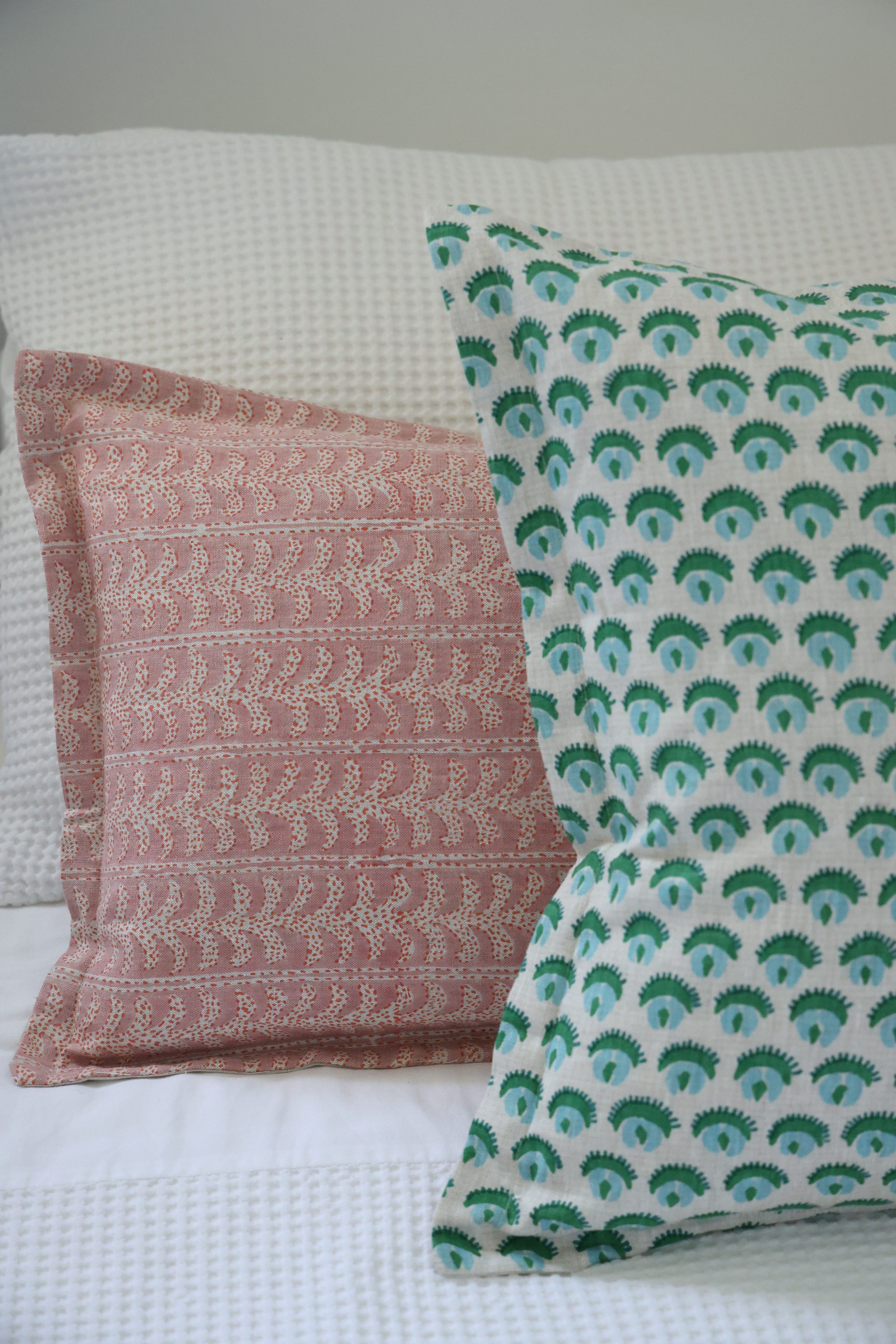 Walter G 'Luxor Guava Linen' Rectangular cushion