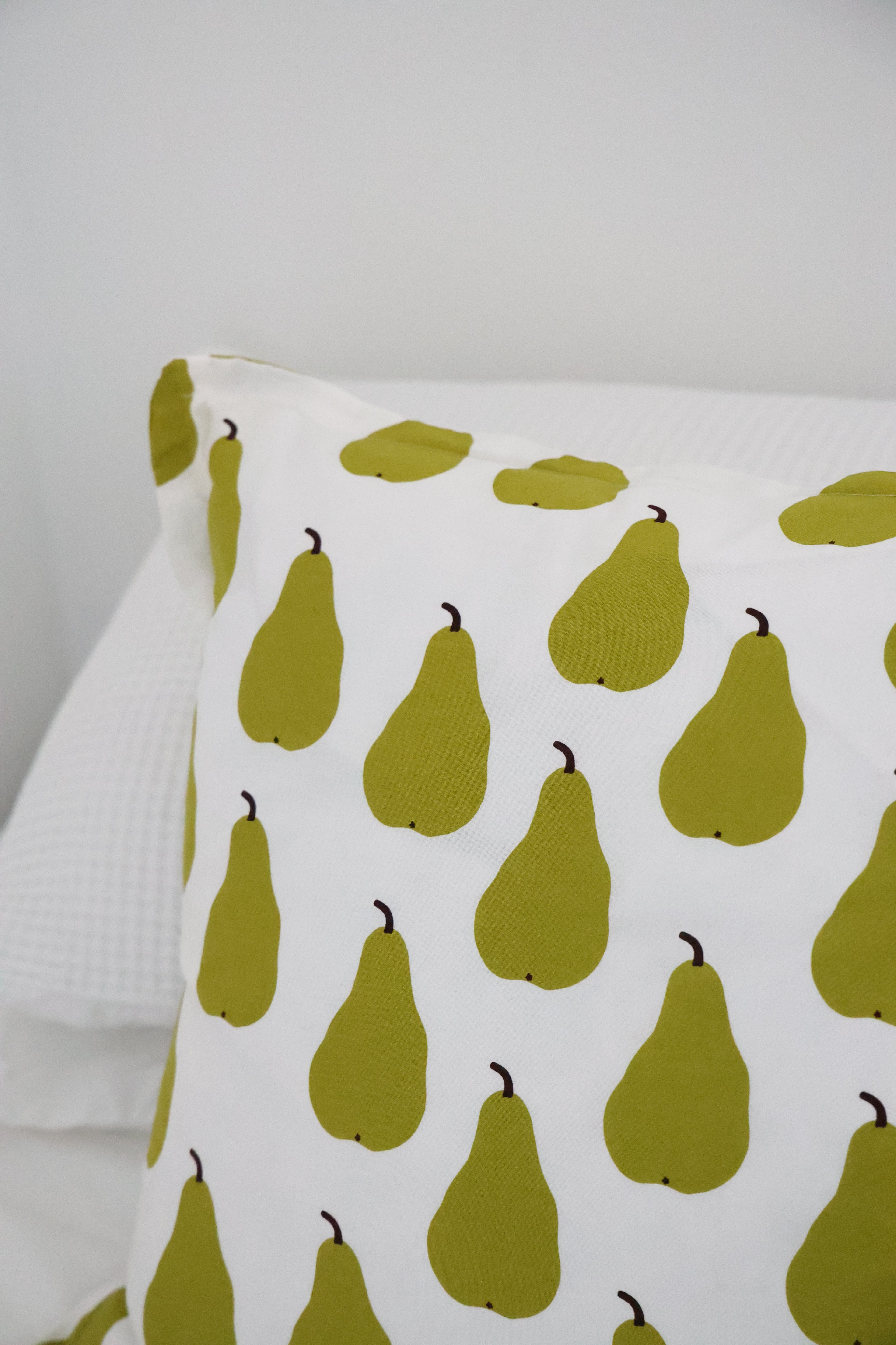 Maimekko 'Pieni Paarlina' Cotton Cushion