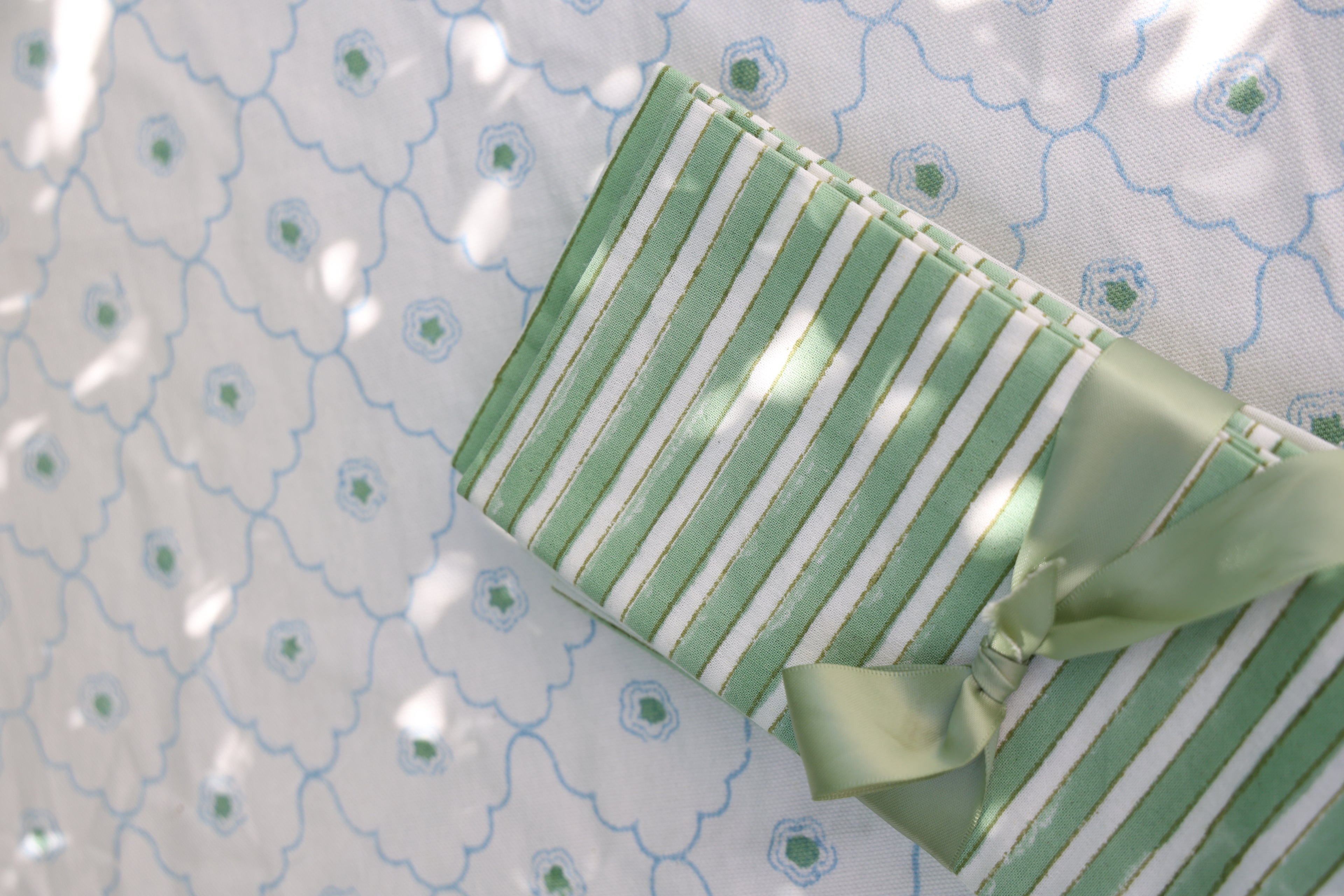 'Sam' tablecloth