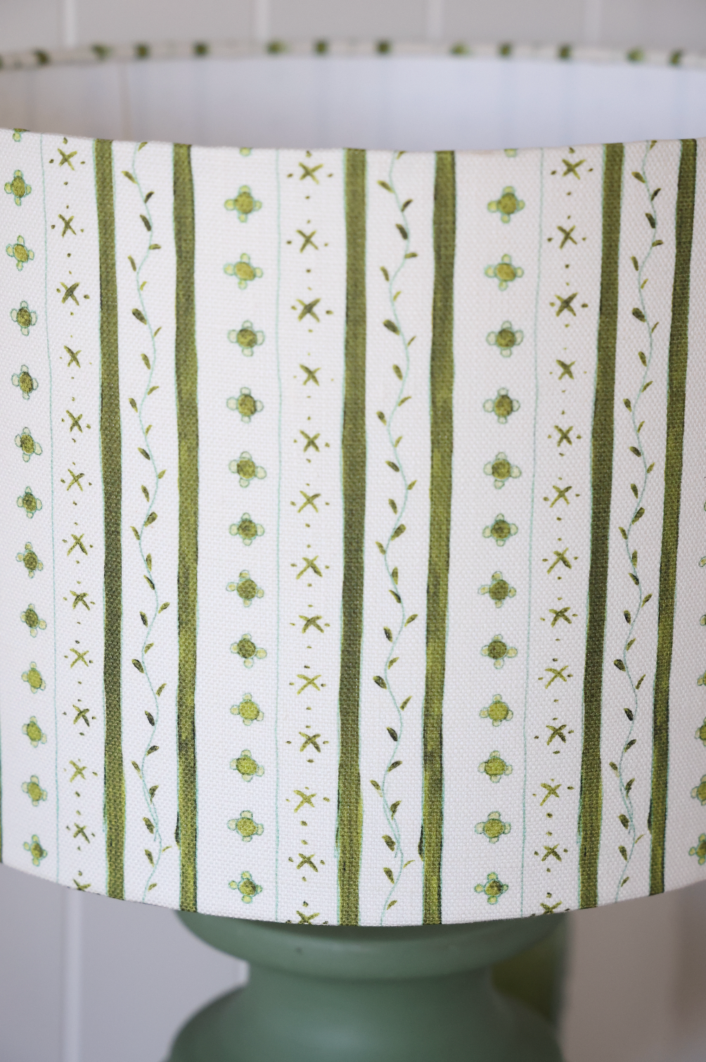 Ocre Designs 'Delft Green Stripe linen' short and wide drum