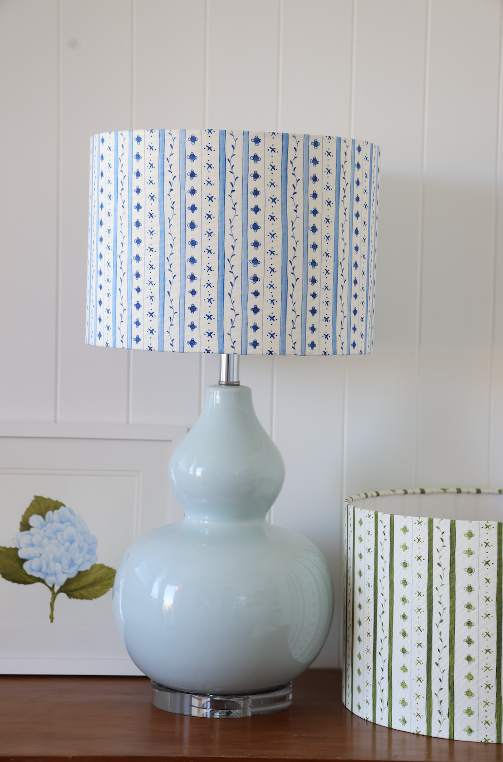 Ocre Designs 'Delft Blue Stripe linen' short and wide drum